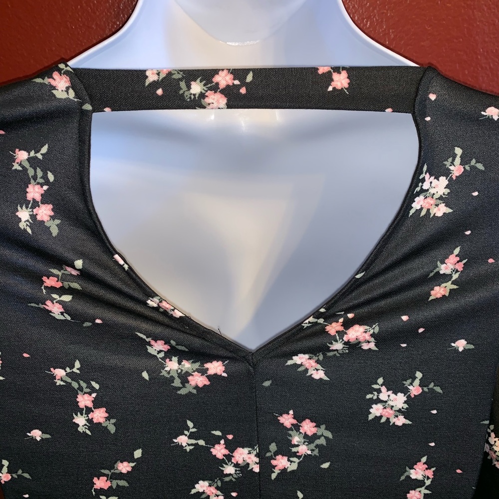 EUC DRESS 👗 - Picture 5 of 8